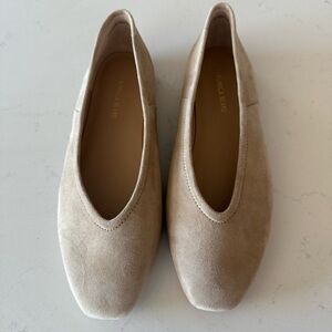Veronica Beard Taupe Suede Rounded Square-Toe Flats